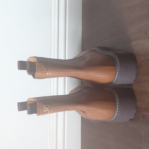 NWOB Sam Edelman® Laguna Weatherproof Boot Size 8M - Picture 4 of 8